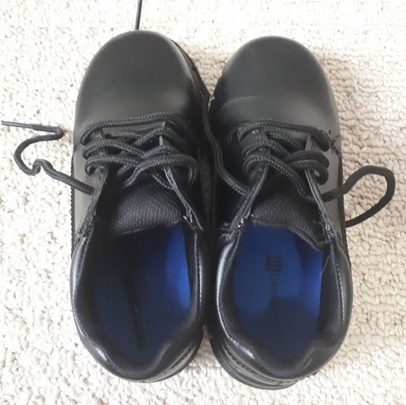 BOYS Size 12 Dress Shoes - Picture 2 of 7
